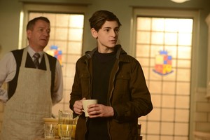  Gotham - Episode 2.17 - Into the Woods