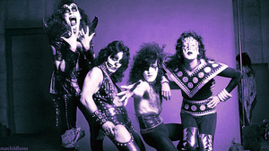 KISS ~Hollywood, California…August 18, 1974 (Hotter than Hell photo shoot) 