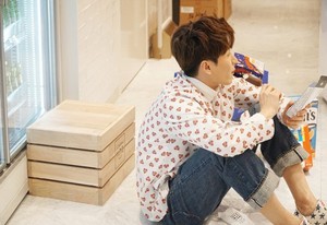  Leeteuk for ''The Celebrity''