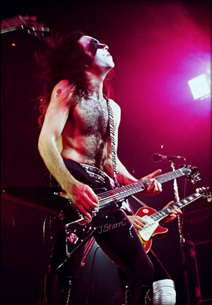  Paul ~Detroit, Michigan…January 27, 1977 (Cobo Arena)