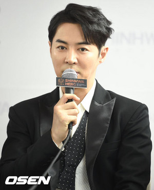 Press Conference 160327 - Jun Jin