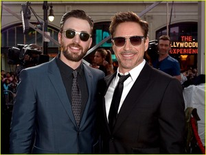  Robert Downey, Jr. and Wife Lead Team Iron Man at 'Civil War' Premiere