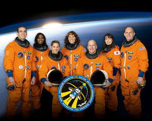  STS 131 Mission Crew
