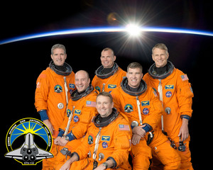  STS 132 Mission Crew