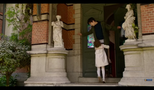  Screencaps Miss Peregrine's 首页 For Peculiar Children Trailer
