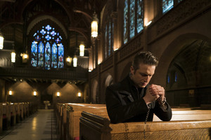  Sonny Carisi in Unholiest Alliance (17x18)