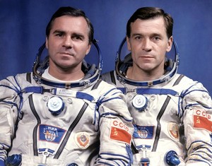 Soyuz TM 8 Mission Crew