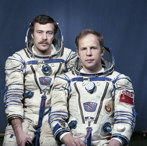 Soyuz TM 9 Mission Crew