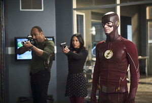  The Flash Season 2 Episode 18: Versus Zoom