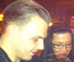  Theo Hutchcraft and Фаны