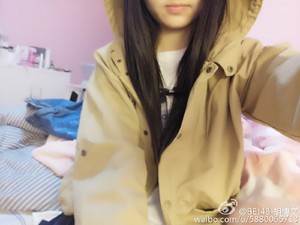  Hu BoWen Weibo