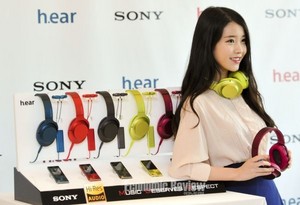  151005 아이유 at Sony HRA ‘h.ear’ Series Launch Event