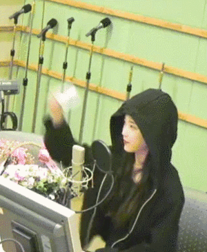 160506 IU at KBS Turn Up The Volume
