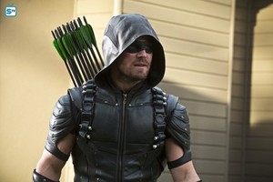 Arrow - Episode 4.22 - Lost In The Flood - Promo Pics