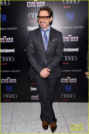  Chris Evans and Robert Downey Jr. Screen 'Captain America: Civil War' in NYC