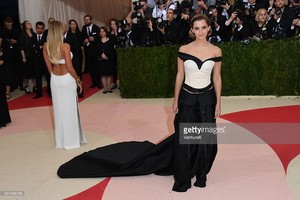  Emma Watson at Met Gala (May 2, 2016)