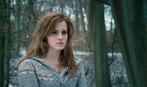  Emma in HP7 Part 1 Promotional Stills