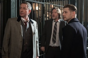  Gotham - Episode 2.18 - Pinewood