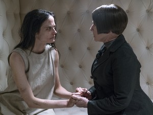 Penny Dreadful "A Blade of Grass" (3x04) promotional picture