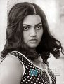 Vijayalakshmi-Silk Smitha (2 December 1960 – 23 September 1996) - celebrities-who-died-young photo