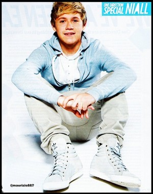  chainimage niall horan one direction 사진 32461130 팬팝 niall horan