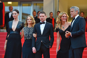  Caitriona Balfe and the cast of "Money Monster" at the Cannes Film Festival Premiere