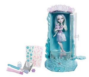  Ever After High Epic Winter Winter Sparklizer Playset with Crystal Winter doll