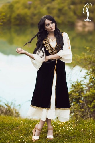 Traditional-Albanian-Costumes-traditional-clothing-of-albanians-39619568-333-500.jpg