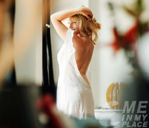  Ari Graynor - Me In My Place Photoshoot - 2011