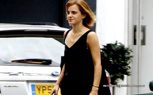  Emma Watson and Knight in लंडन