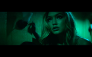  Gigi in Calvin Harris' How Deep Is Your cinta musik Video