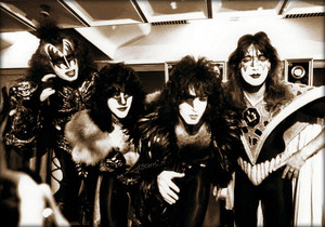  吻乐队（Kiss） ~Sydney, Australia…November 2, 1980
