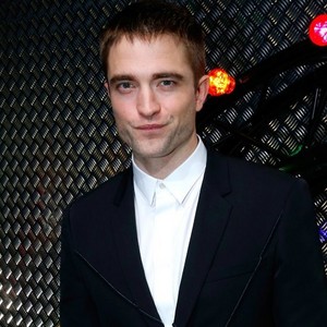  Robert Pattinson Dior Summer 2016