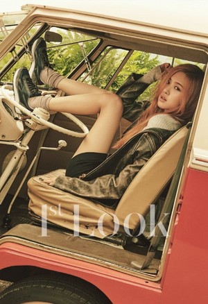 Black Pink rock vintage casual fashion for '1st Look'