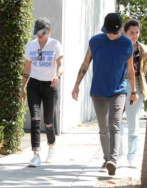  Kristen Out In West Hollywood