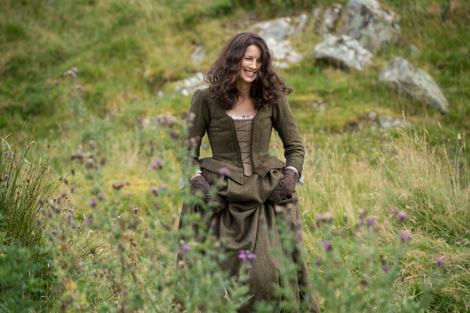 Photo of Outlander "Through a Glass, Darkly" (2x01) promoti...
