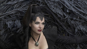 Regina/Evil Queen (OUAT)