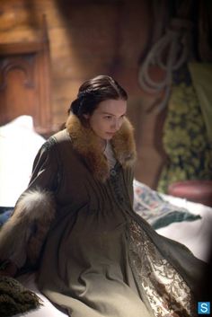  The White Queen Stills - Isabel Neville