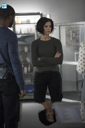  Blindspot - Episode 2.08 - We Fight Deaths on Thick Lone Waters - Promotional fotografias