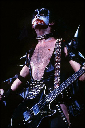  Gene ~Inglewood, California...February 24, 1976 (Alive tour - The Forum)