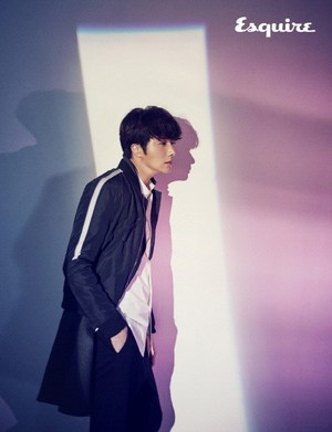 Jung Il Woo is a romantic fall gentleman for 'Esquire'