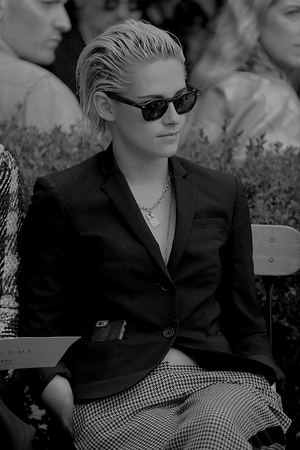  Kristen at the CFDA/Vogue Fashion Fund Luncheon