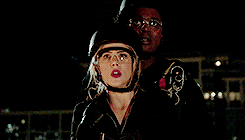  diggle smiling at felicity being the cutest