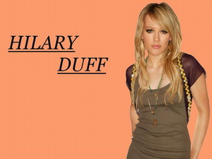  Hilary Duff