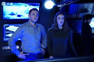  Agents of S.H.I.E.L.D. - Episode 4.08 - The Laws of Inferno Dynamics - Promo Pics