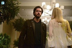  Good Behavior "So You're Not an English Teacher" (1x01) promotional picture