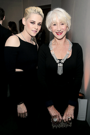  Kristen with Helen Mirren at the ELLE Women in Hollywood Awards