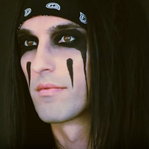  APTV Behind The Scenes of The BLACK VEIL BRIDES Cover Shoot