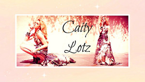 Caity Lotz Wallpaper
