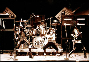  Kiss ~Burbank California...April 1, 1975 (The Midnight Special NBC Studios)